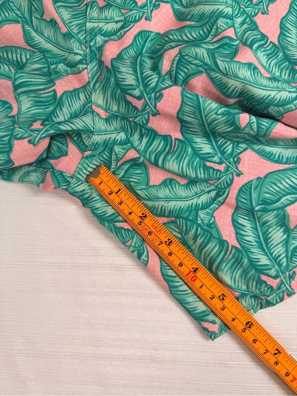 Vineyard Vines Green Leaf Print Swim Trunks on Pink